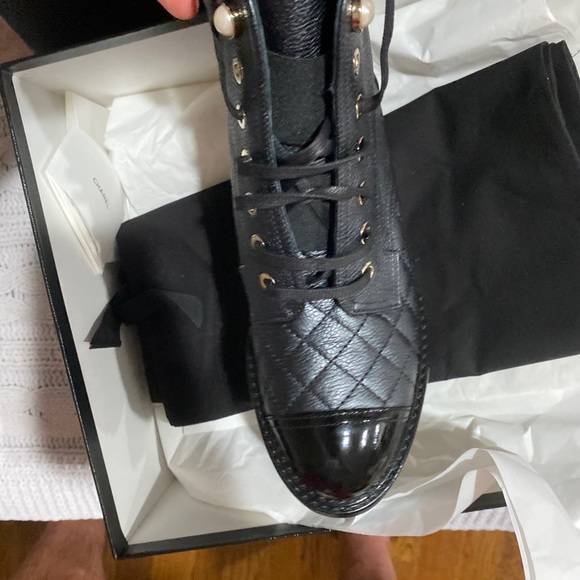 100% Auth NIB 2021 Chanel Calfskin Pear CC Combat Boot CAVIAR 36 EUR sz US 6 - Picture 6 of 8